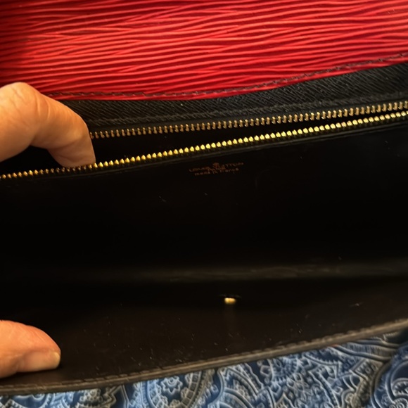 Authentic Louis Vuitton Red Epi Art Deco Clutch - Picture 12 of 12